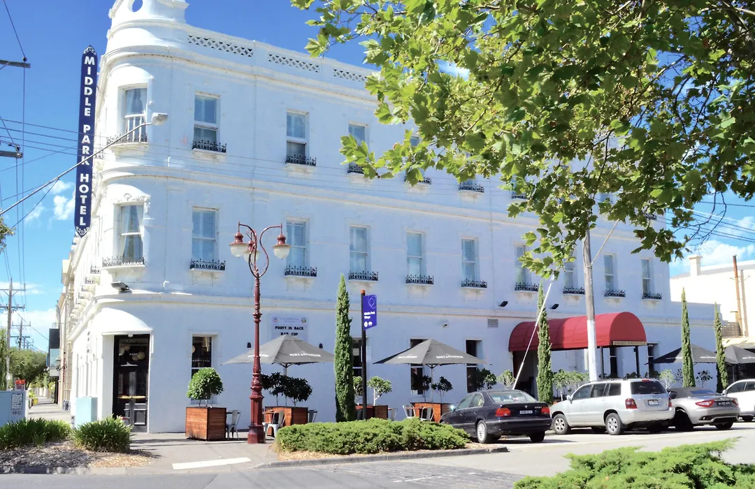 Middle Park Hotel-1